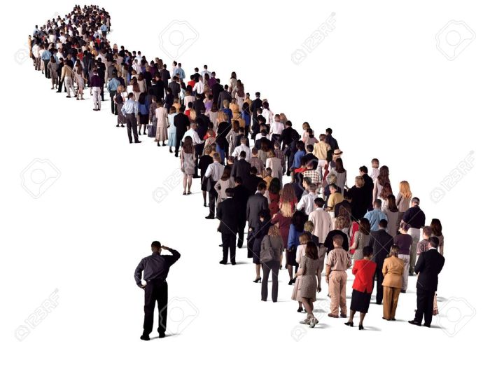 14931729-group-of-people-waiting-in-line-back-view-Stock-Photo-queue